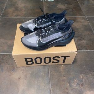 Nike zoom gravity shoes